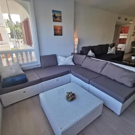 Apartment Oscar Espla